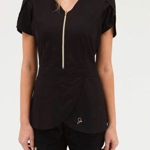 BLACK Jaanuu tulip top scrub top